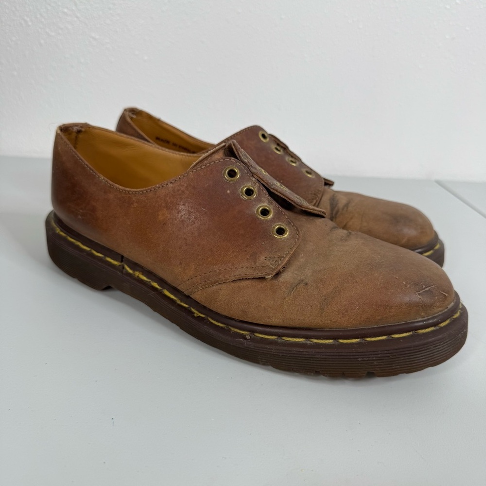 Vintage Dr. Martens Y2K‎ Brown Leather Shoes Size 8